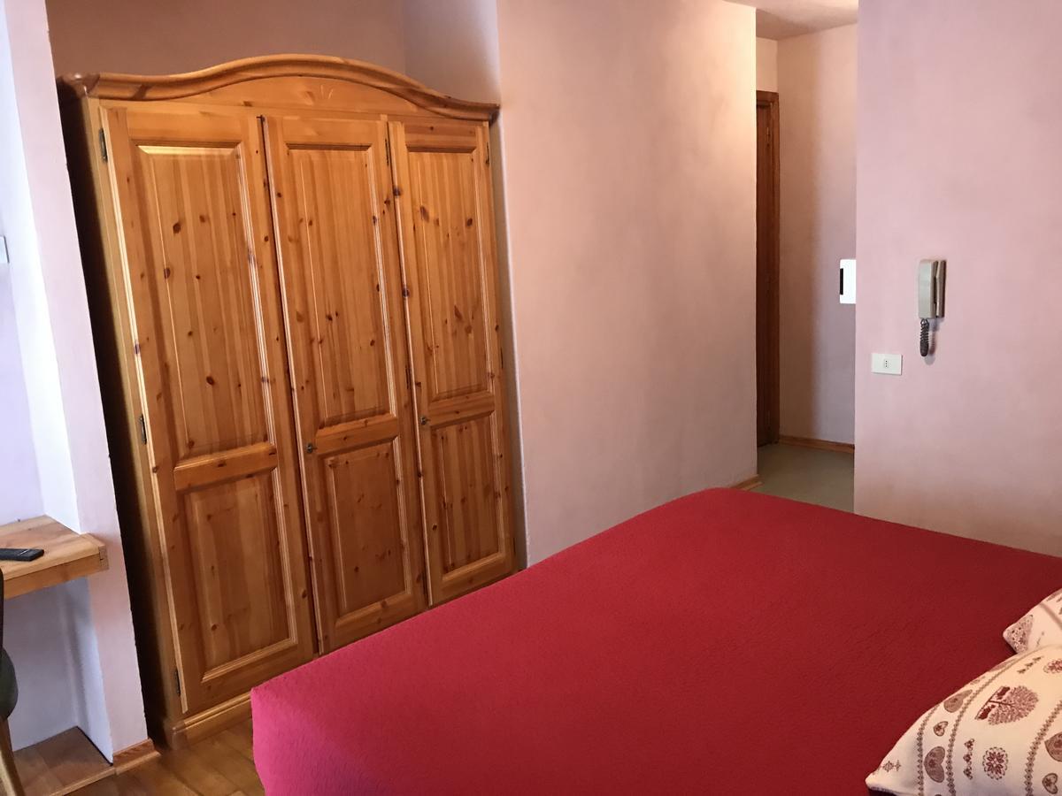 كريسولو Albergo Club Alpino المظهر الخارجي الصورة